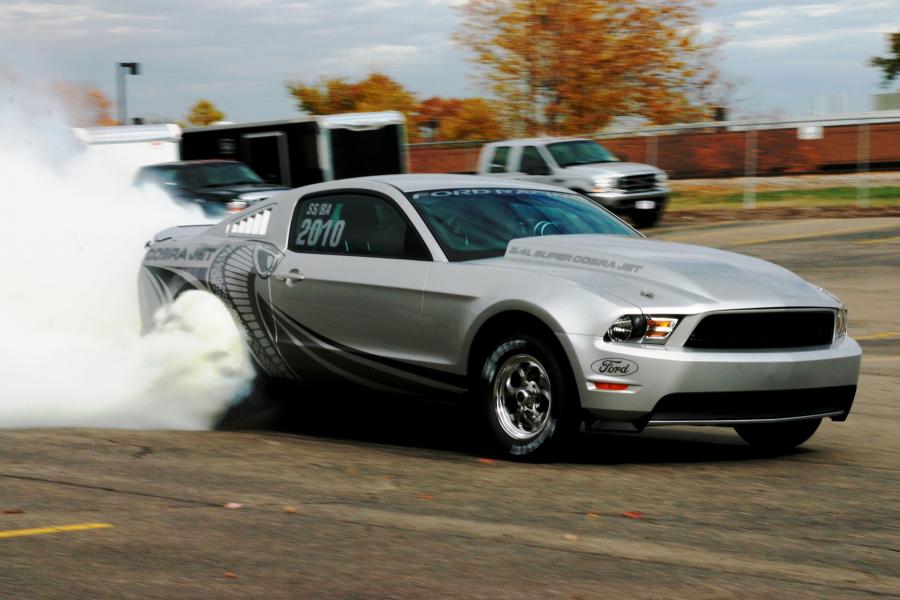  Ford Mustang Cobra Jet 2010 года  (фото 6 из 84)